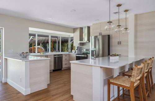 Catalina Isles House | Sunny Pool Oasis Offering Privacy & Pickle ball