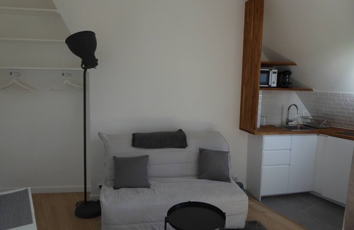 Epinettes Apartment | Sunny, refurbished studio with balcony