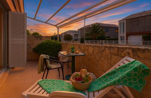Petrcane Apartment | Sunny Resort apartment with Seaview 1402