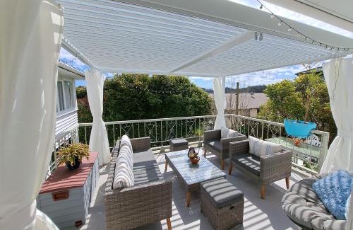 Glenfield House | Sunny room in Bayview