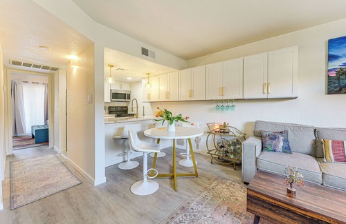 Winfield Place Condo | Sunny Scottsdale Condo w/2 Year-Round Pools!
