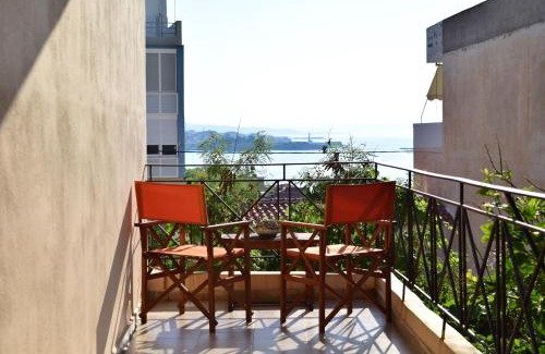 Halepa Apartment | Sunny Sea-View Apartment in Halepa