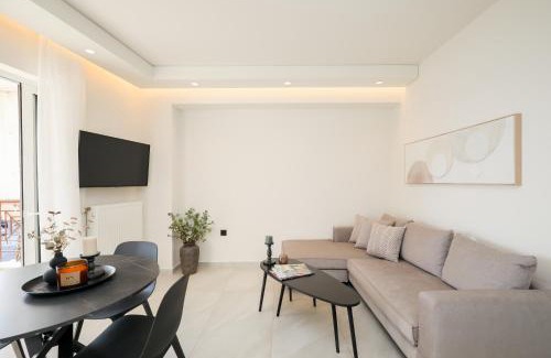 Peiraiki Apartment | Sunny Seaside Cozy Home