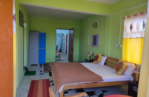 Almora House | Sunny-side cottage&cafe