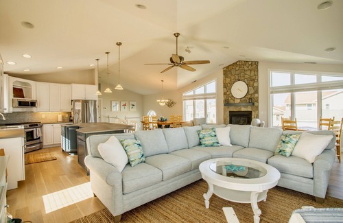 Bethany Beach House | Sunny, Spacious 6-Bedroom Beauty, 1.5 Blocks from Ocean