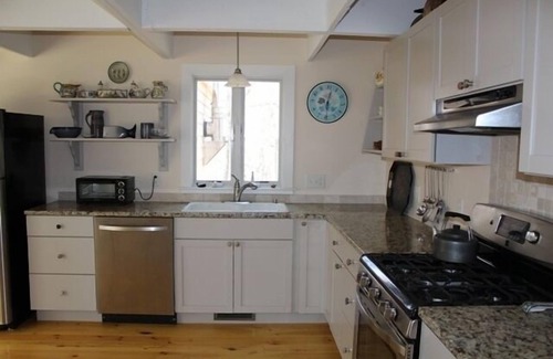 Westerly House | Sunny, spacious, family-friendly home. Dock, pond, beach. Haversham, Weekapaug