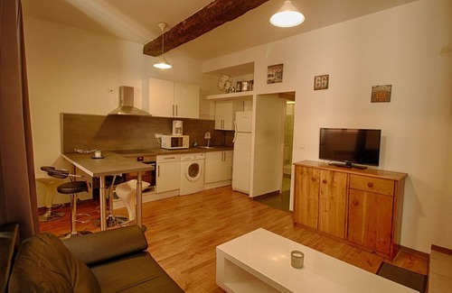 Ajaccio Apartment | Sunny Studio in the Heart of Ajaccio – Walk to Beach and Market, Ideal for City Exploration
