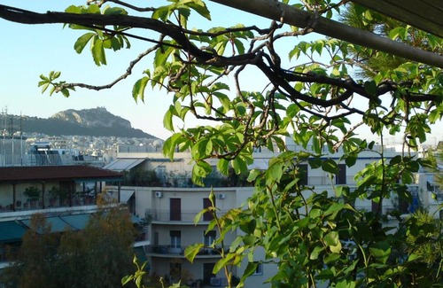 Kypseli Apartment | Sunny Studio Penthouse in center of Athens