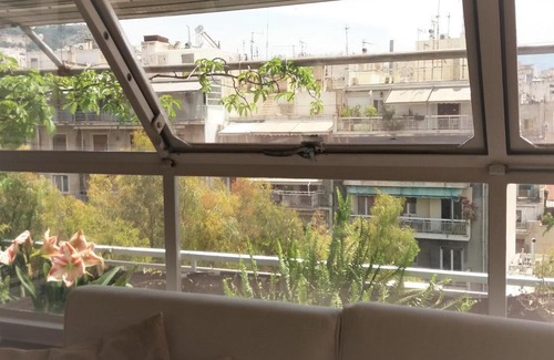 Kypseli Apartment | Sunny Studio Penthouse in center of Athens