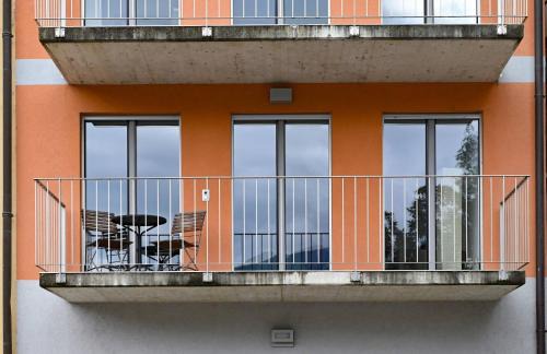 Melide Apartment | Sunny Suite with lake view