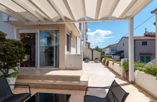 Trogir Apartment | Sunny Terrace - Apartment Zulim, Trogir