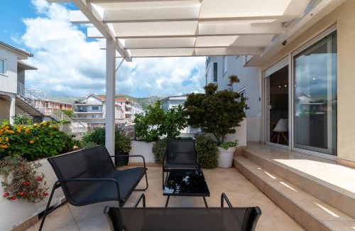 Trogir Apartment | Sunny Terrace - Apartment Zulim, Trogir