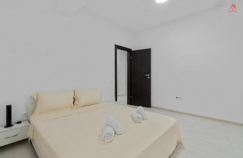 Chiajna Apartment | Sunny Yellow Apartment - Penthouse, Aer Conditionat, Free Parking, Self Check-in