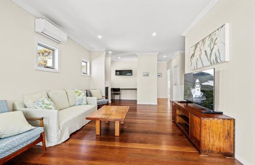 South West Rocks Villa | Sunnyside 15B Baldwin St South West Rocks - Full Linen Provided