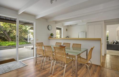 Sorrento House | SunnySide at Sorrento: walk to beach & village