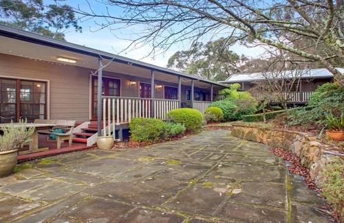 Wentworth Falls House | Sunnyside Hous At The End Of A Quiet Cul De Sac