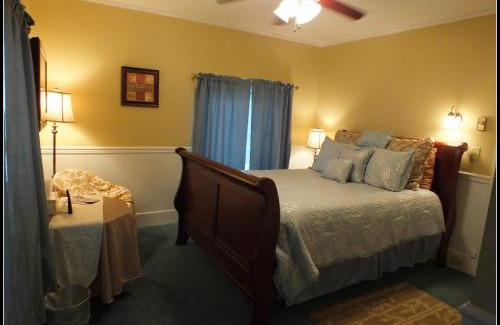 Outlook Bed & Breakfast | Sunnyside Inn Bed &Breakfast