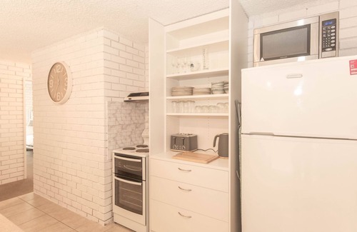 Jindabyne Apartment | Sunrise - 15/121 Gippsland Street