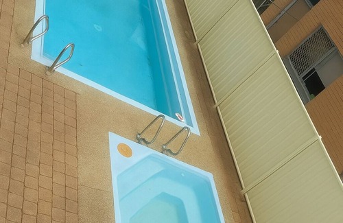 Surfers Paradise Apartment | Sunrise Apt 3 · Bright 1BR · Upstairs · Pool View