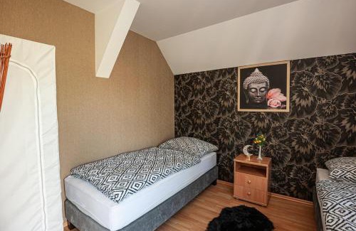 Rakoshegy Apartment | Sunrise Budapest Airport - Free Parking - 120 sqm