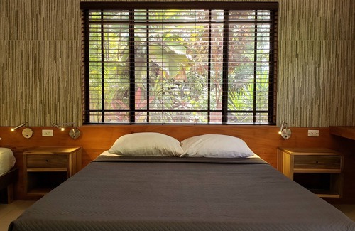 Negril Resort | Sunrise Club Hotel Restaurant & Bar