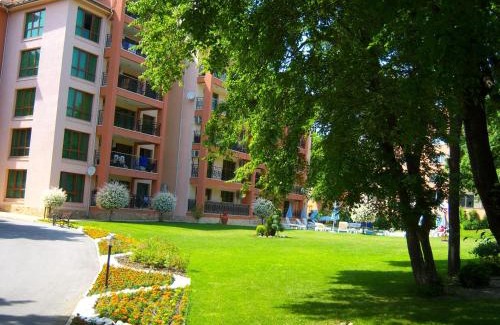 Golden Sands Apartment | Sunrise Complex Apartments