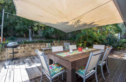 Sunrise Beach House | Sunrise Holiday Home - Space, Style, Comfort & Heated Pool