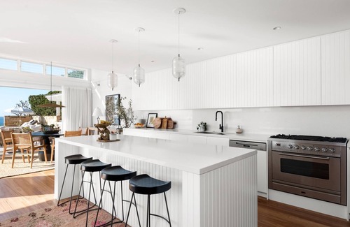 Newport House | Sunrise, oceanfront Newport Beach by TCC