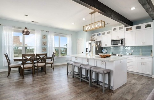 Crystal Beach House | Sunrise Paradise 3 Bedroom Home by RedAwning