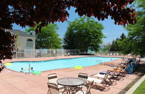 Harbor Village Hotel | Sunrise Resort Room #303