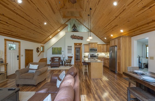 Wolf Laurel Cabin | Sunrise Retreat! Hot Tub+FirePit, Fireplace, Game Room, Resort Access, Skiing!