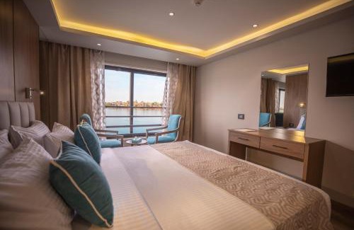 Nile River Luxor Boat Rental | SUNRISE Semiramis II Cruise