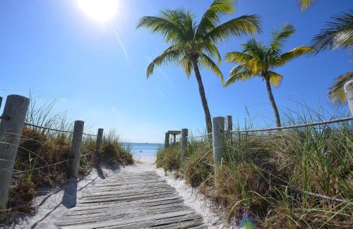 Key West Apartment | Sunrise Suites Bonaire Suite #210
