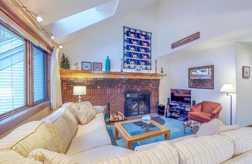 Central Vermont- Killington Apartment | Sunrise: West Glade-H2