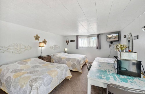 Hudson Hotel | Sunset Acres Motel - Room 1