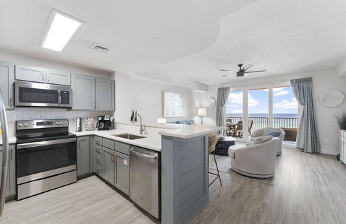 Panama City Beach Condo | Sunset and Gulf View - Bunk Beds - Private Beach Access -