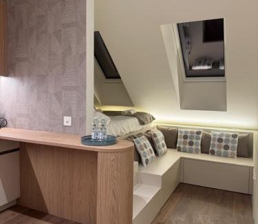 Neuchatel Apartment | Sunset-Apartment in the center of Neuchâtel