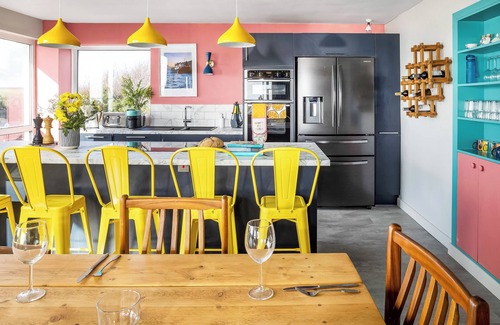 Porthleven House | Sunset Beach House, Porthleven, with panoramic sea views. Comfortably sleeps 10