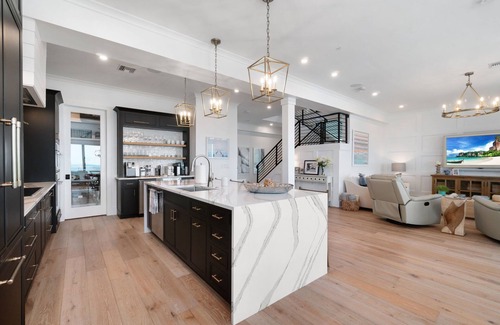 Bonita Springs House | Sunset Beach | Modern, Luxury Beachfront Pool Home | Sleeps 12