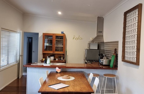 Inverloch Cottage | Sunset Beach Shack on Surf