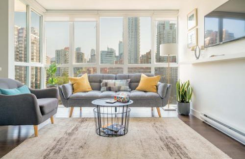 Downtown Vancouver Apartment | Sunset Beach Walk 2BD+2BA+1PRK Yaletown