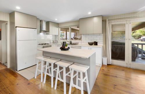 Macs Cove House | Sunset Cove