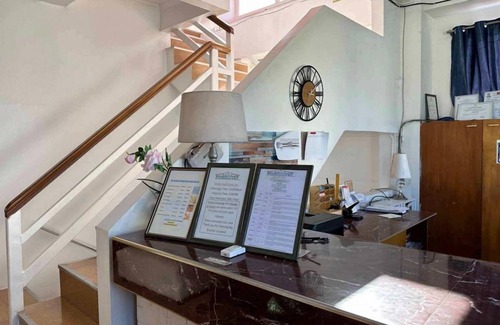 Puerto Princesa City Centre Condo | Sunset Cove: Island Condo