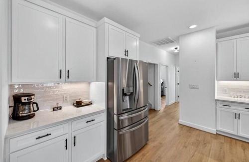 Orange House | Sunset Cove Waterfront, Sleeps 14, Open concept