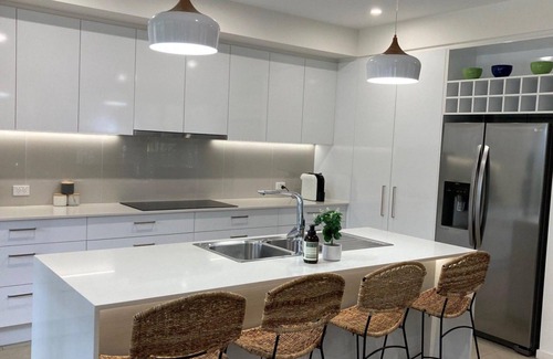 Noosa Heads House | Sunset Drive 1 - Private & Spacious with Weyba Quays at your doorstep!