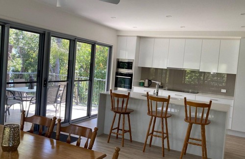 Noosa Heads House | Sunset Drive 1 - Private & Spacious with Weyba Quays at your doorstep!