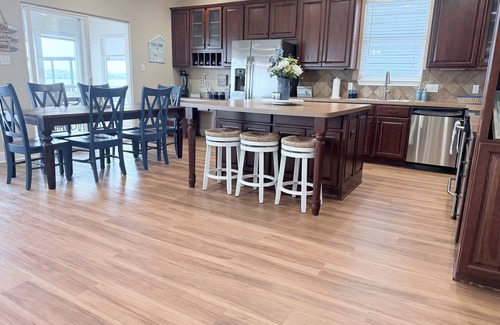 Marble Falls House | Sunset Escape lnBreathtaking views + fun amenities lnPet Friendly - New Flooring