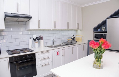 Stellenbosch Apartment | Sunset Farm Stellenbosch