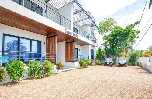Placencia Apartment | Sunset Gecko Condo - 2A