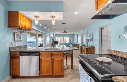 Key Colony Beach Villa | Sunset Harbor Waterfront Villa with Dock, Cabana Club